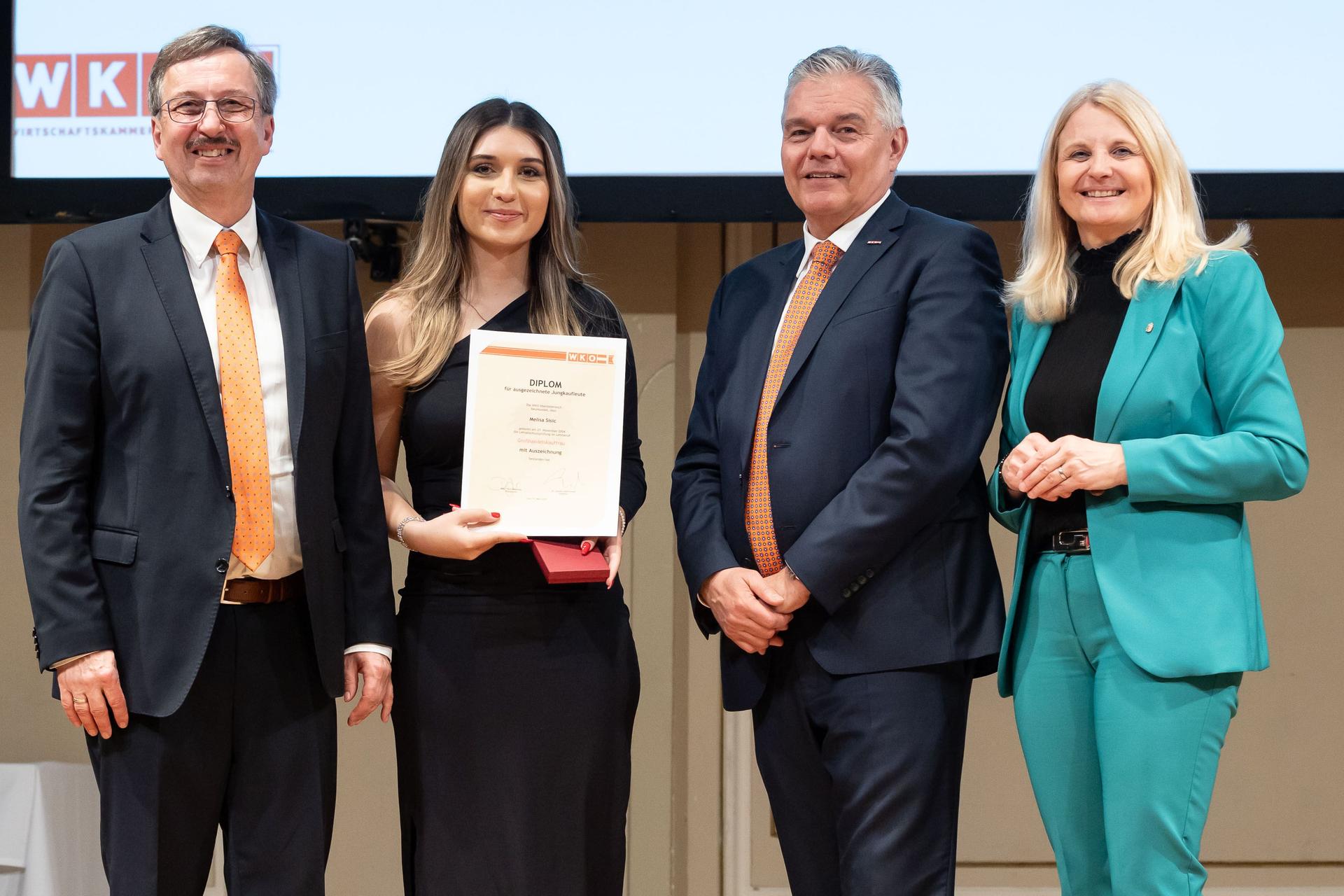WKO - Apprenticeship certificate award